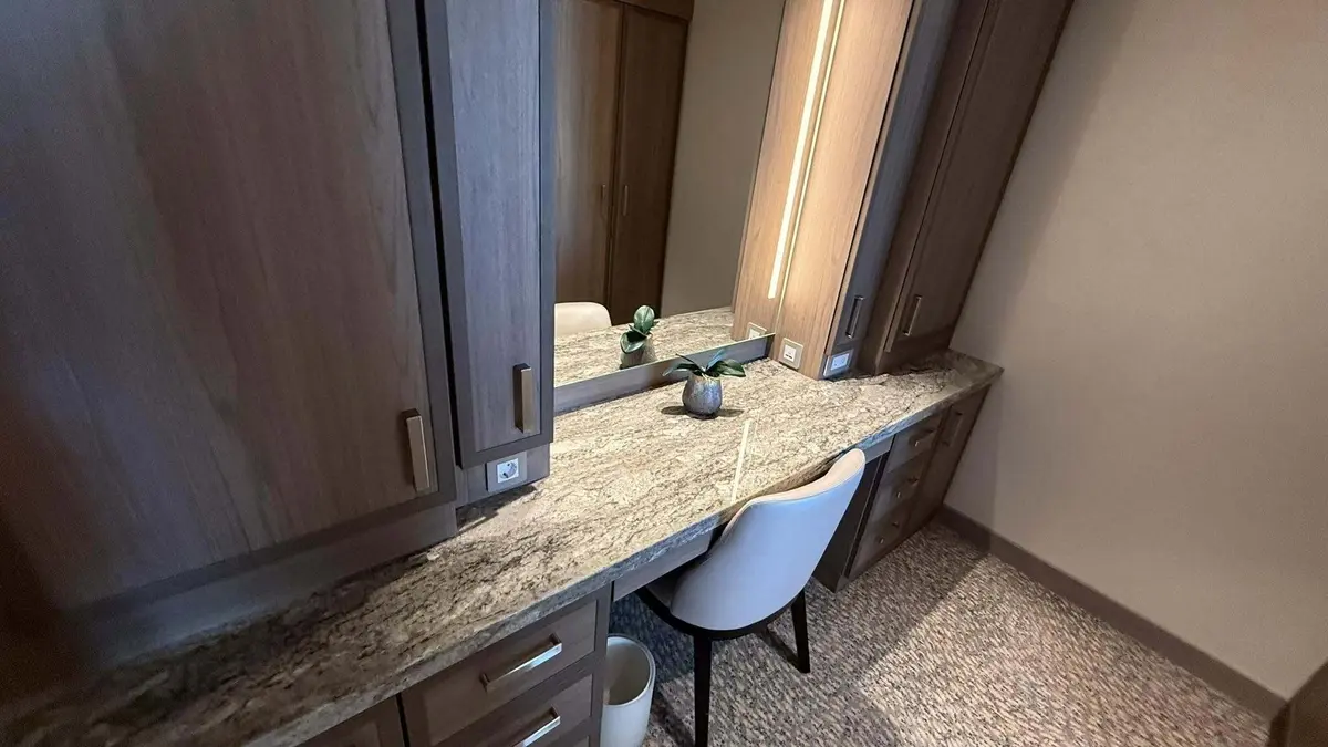 utopia-owner-suite-12 utopia-owner-suite-12