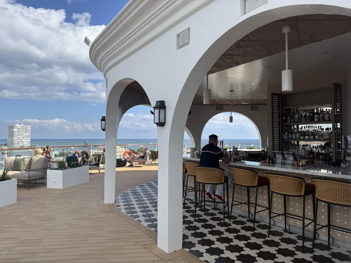 Celebrity-Xcel-Sunset-Bar Celebrity-Xcel-Sunset-Bar