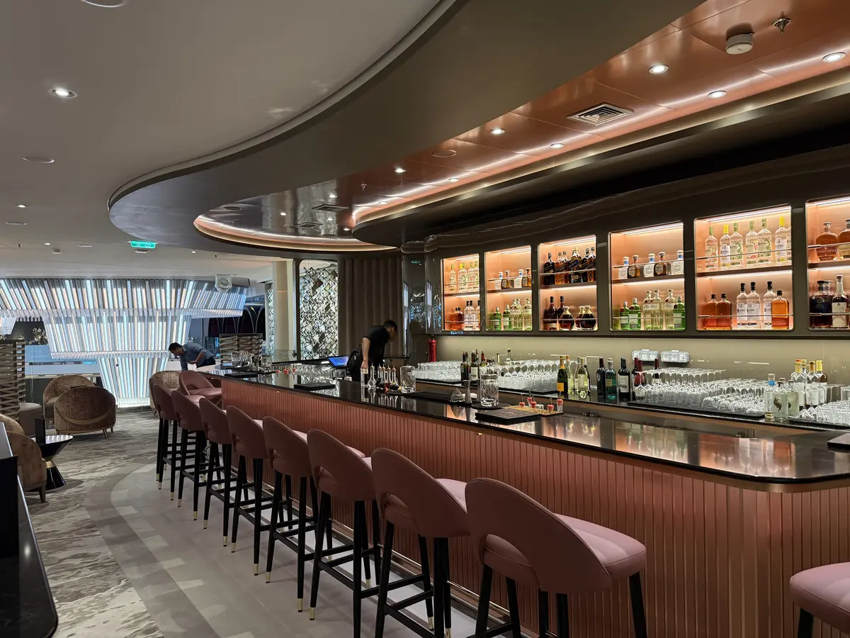 World-Class-Bar-Celebrity-Xcel World-Class-Bar-Celebrity-Xcel