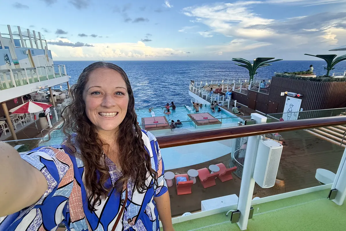 Jenna selfie on Star of the Seas The Hideaway