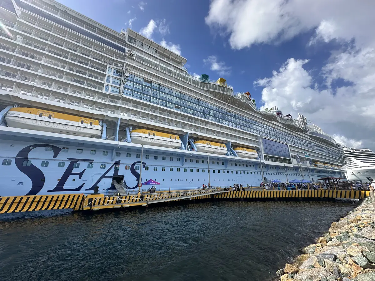 Star of the Seas in Roatan