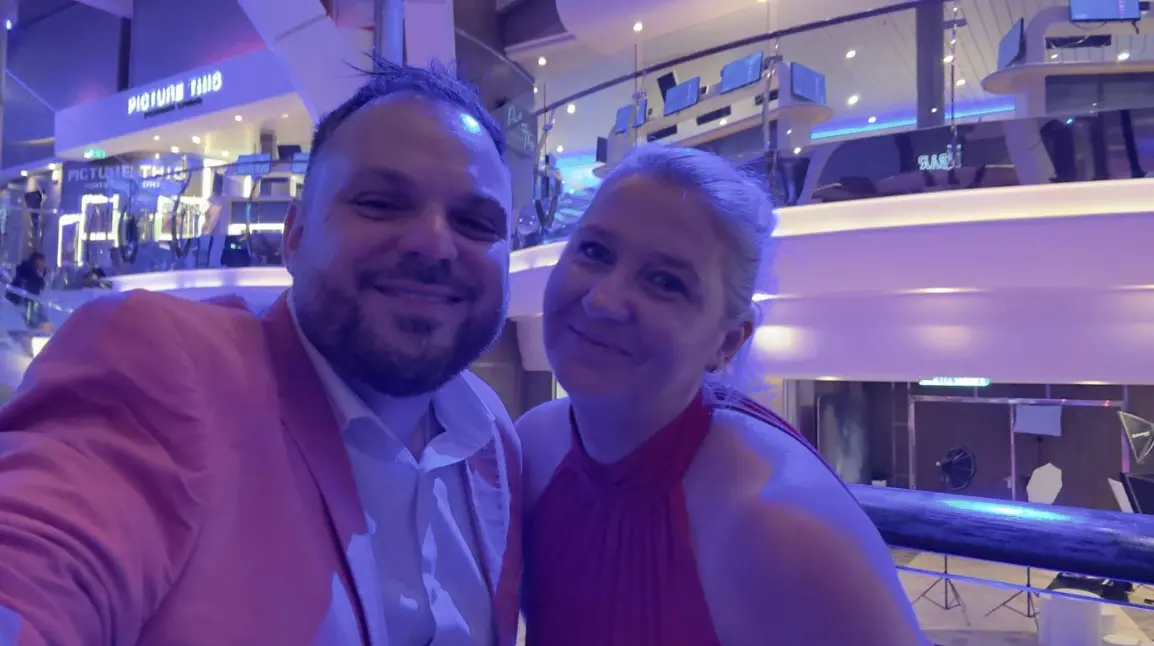 Lauren-Armstrong-Cruise-Director-Instagram Lauren-Armstrong-Cruise-Director-Instagram