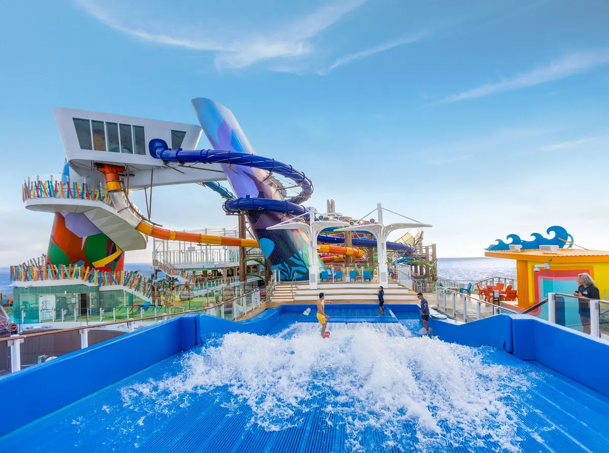 Flowrider on Icon of the Seas