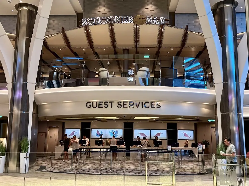 Schooner Bar and Guest Services