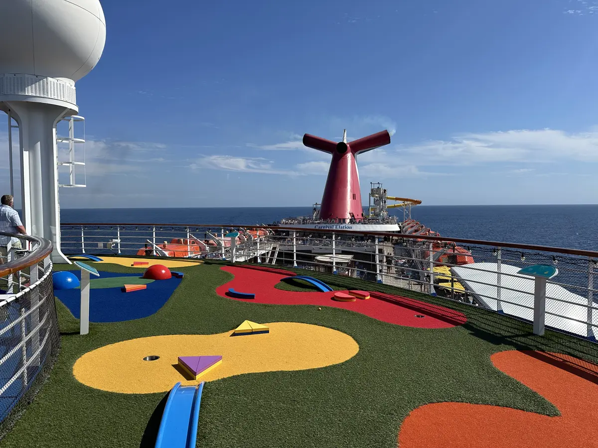 Carnival Elation mini golf course Carnival Elation mini golf course