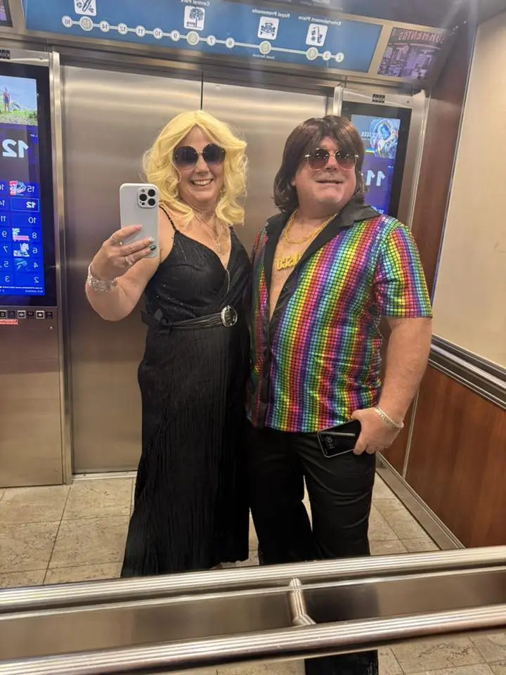 Jennifer Ball, Theme Night Jennifer Ball, Theme Night