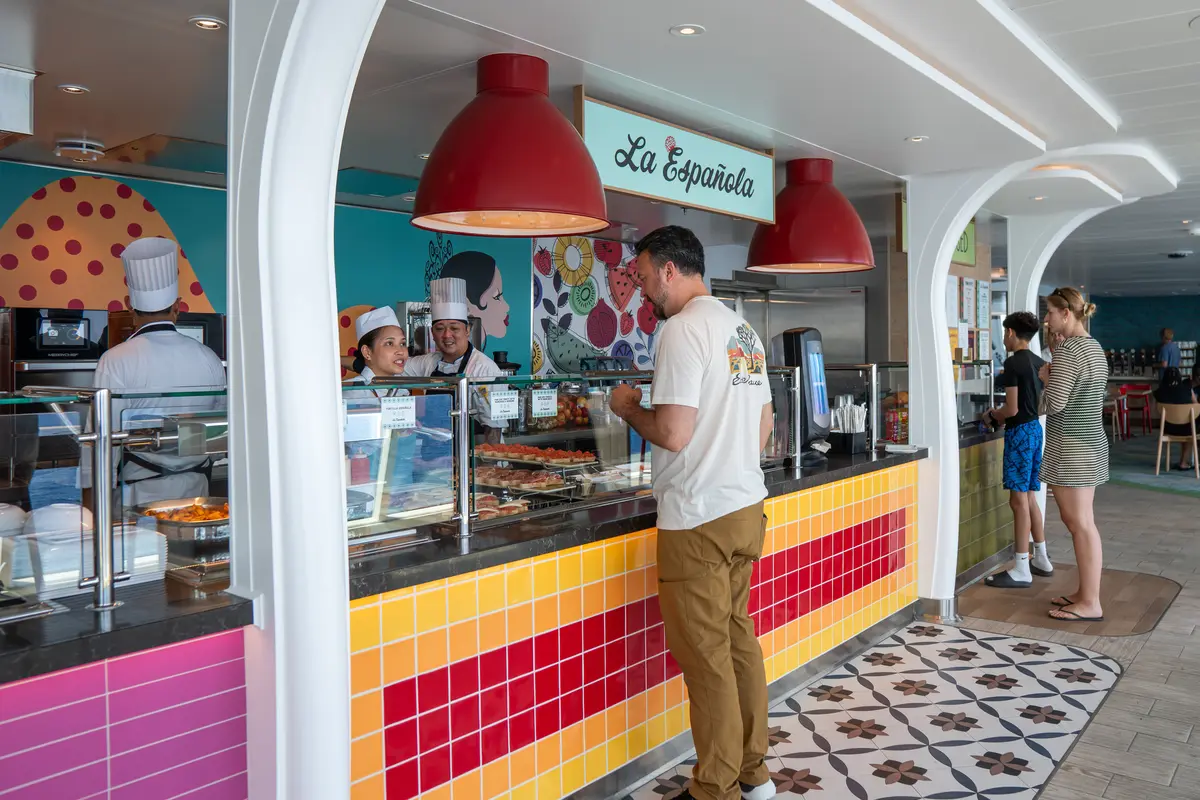 La Española food stand in the AquaDome Market