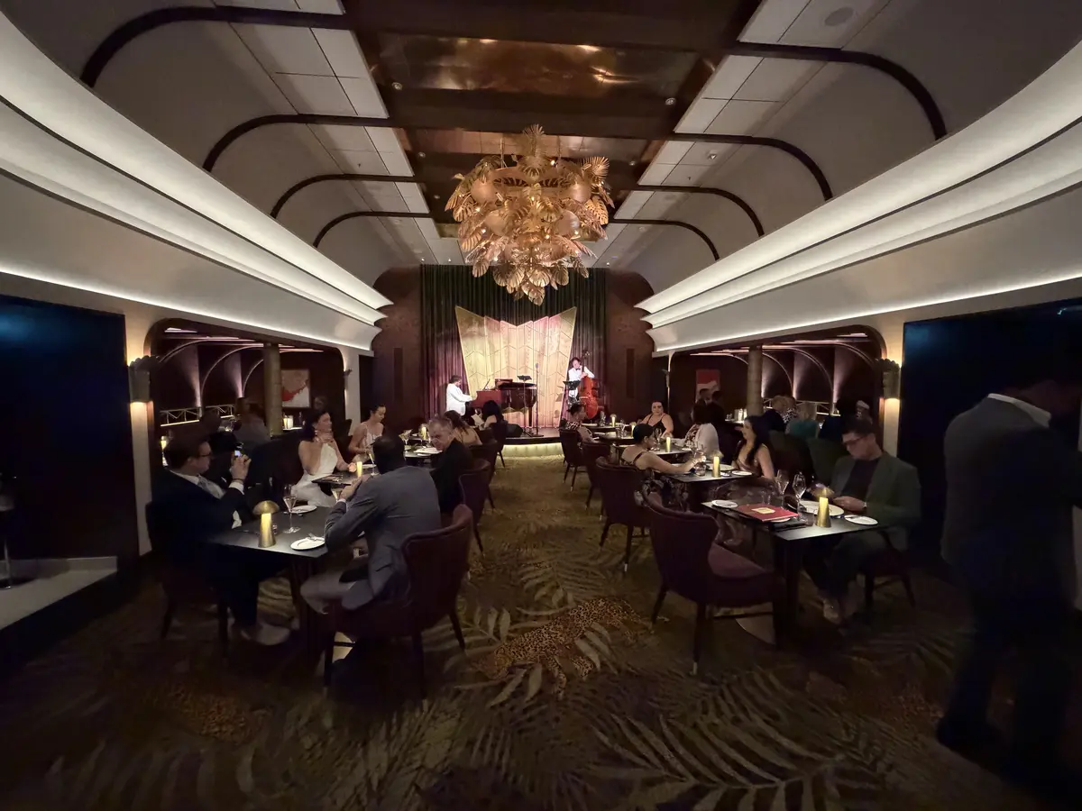 Hollywoodland Supper Club