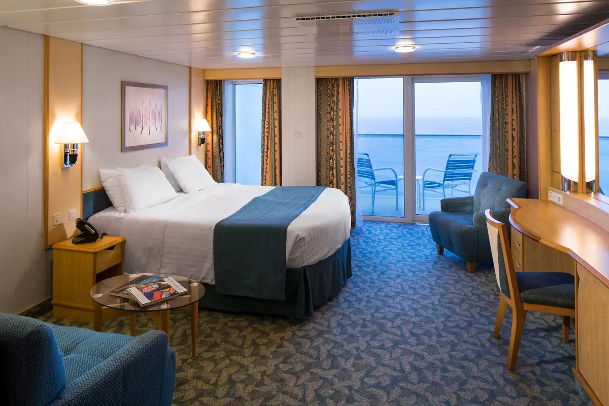 Cruise Ship Rooms: How to Choose the Cabin That's Right for You