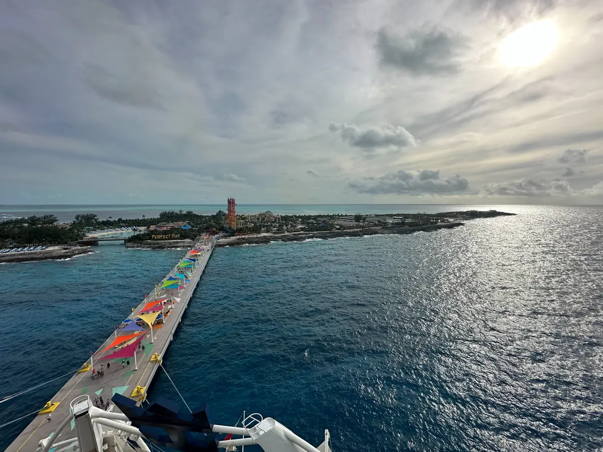 ROYAL CARIBBEAN REVEALS HIDEAWAY BEACH, THE FIRST ADULTS-ONLY ESCAPE ON  PERFECT DAY AT COCOCAY