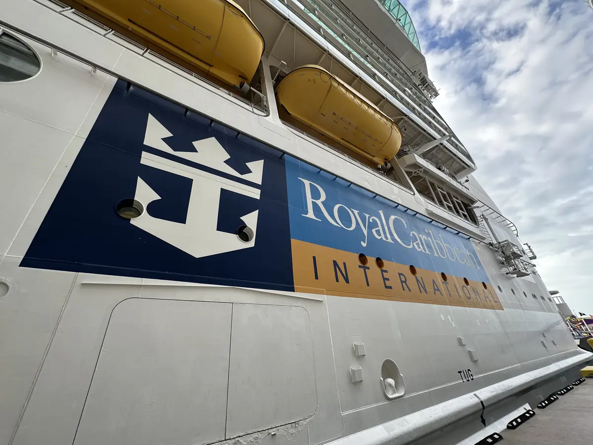 Royal Caribbean logo