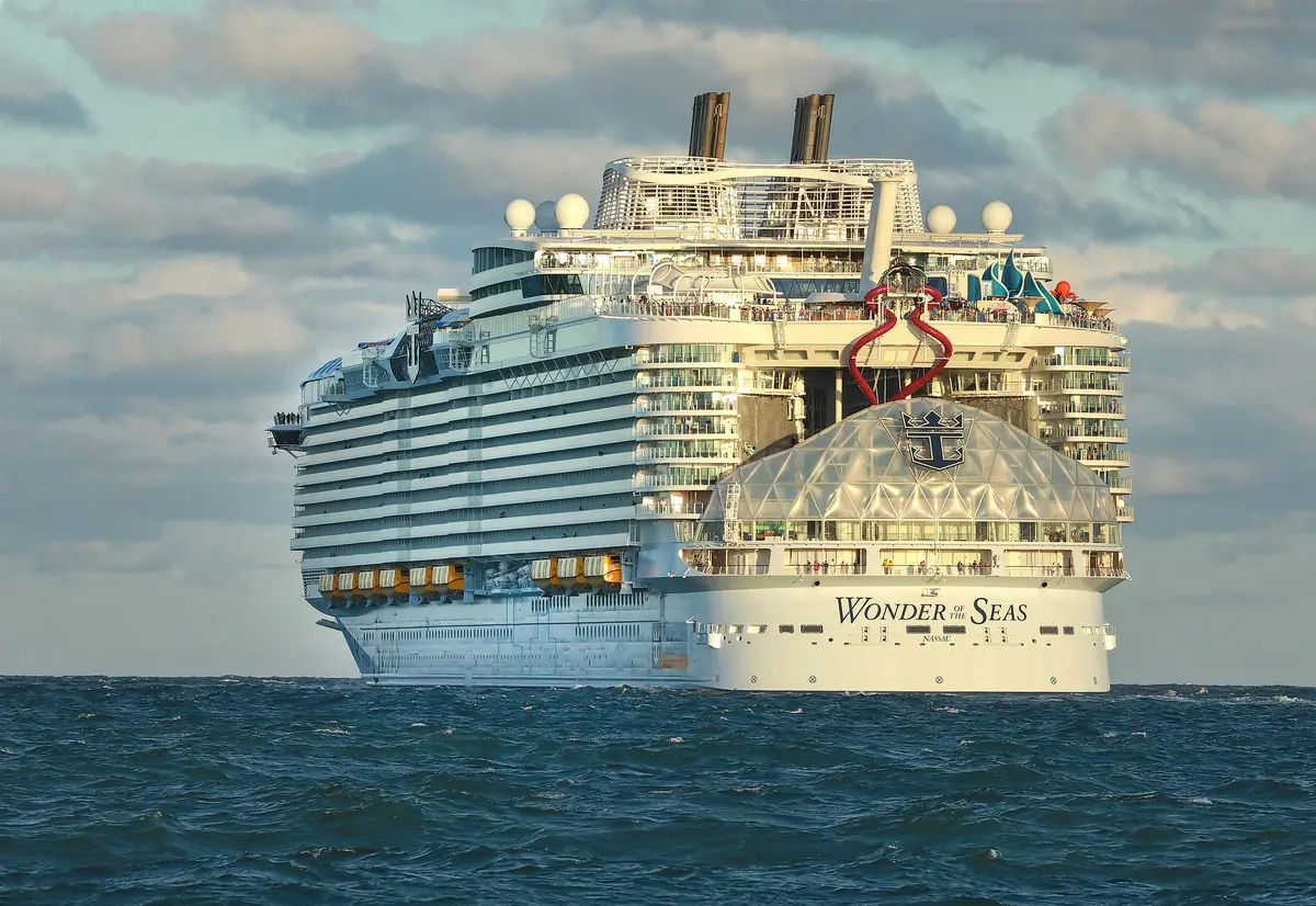 Royal Caribbean's Jewel of the Seas Cruise Ship, 2023, 2024 and