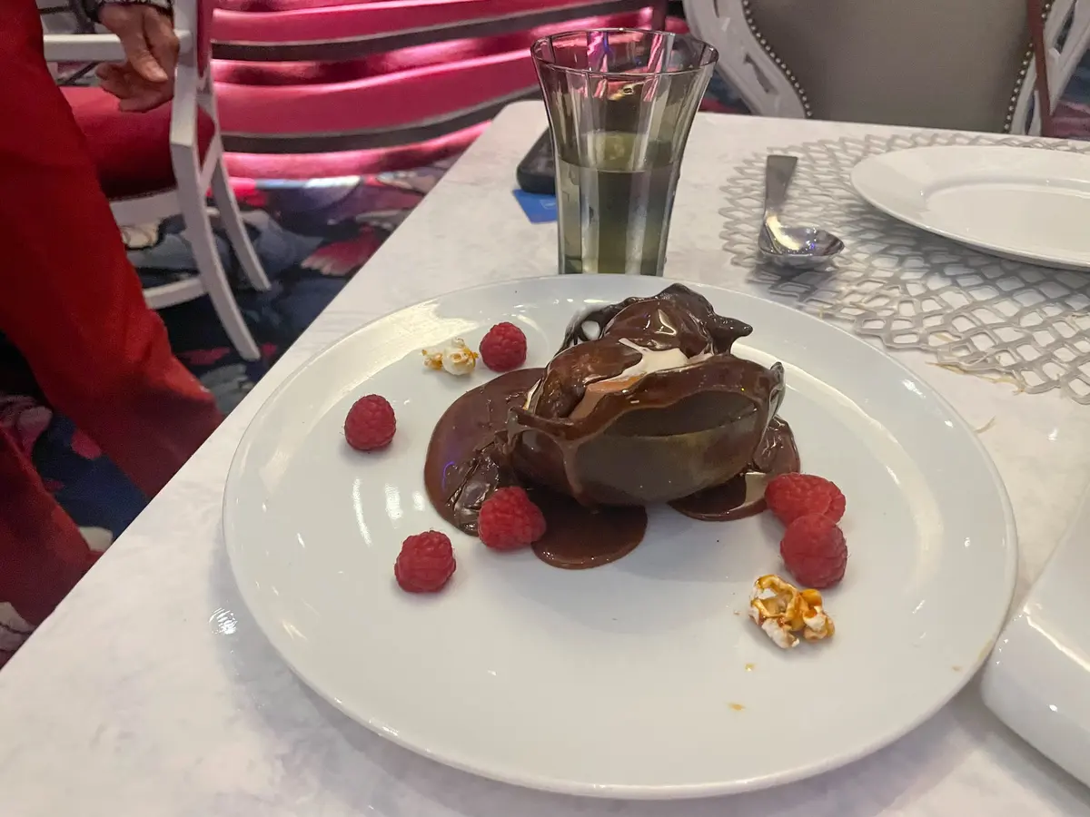 wonderland-the-world-dessert-1 wonderland-the-world-dessert-1