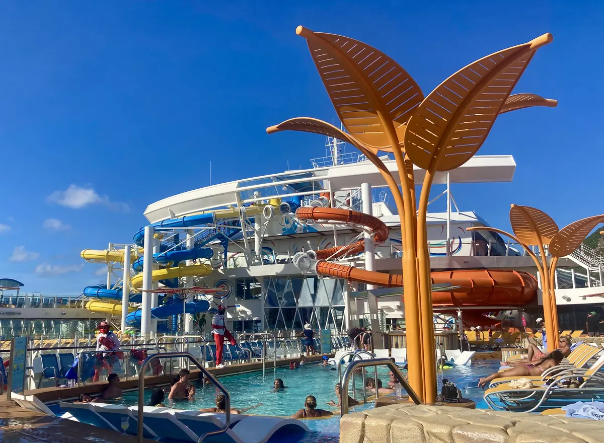 sunny-pool-deck-wonder