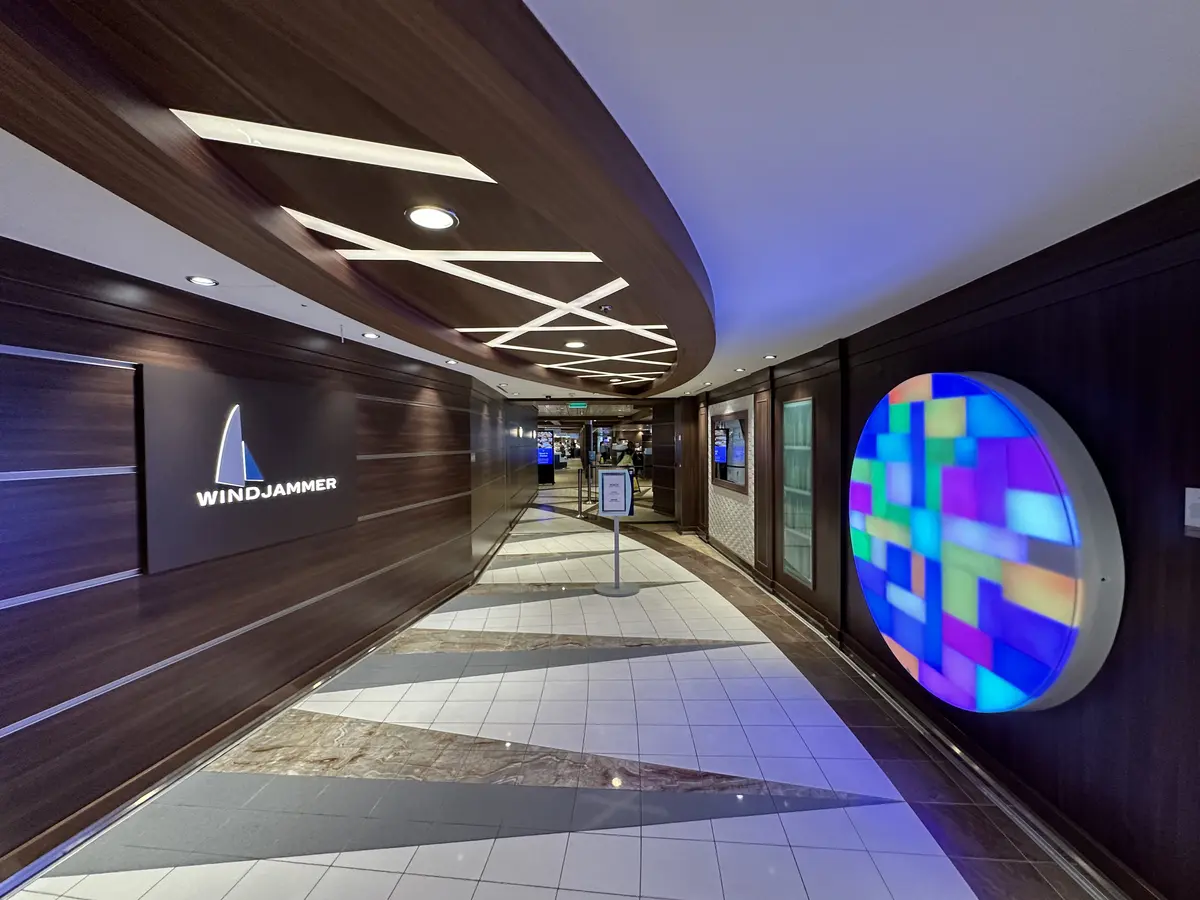 Entrance to the Windjammer