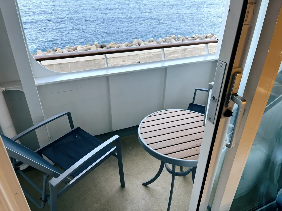 Voyager-Balcony-3 Voyager-Balcony-3