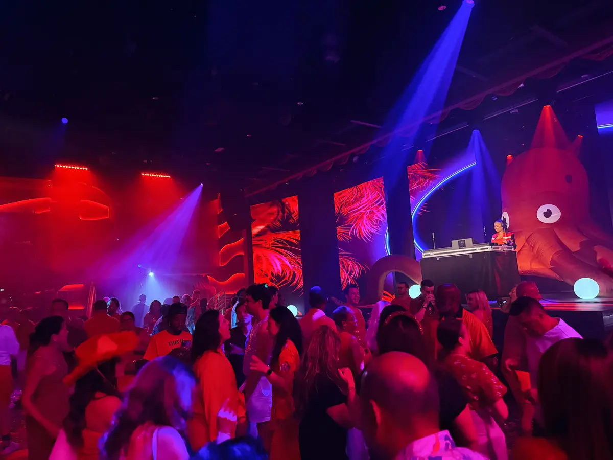 Scarlet-Night-Brilliant-Lady-Party Scarlet-Night-Brilliant-Lady-Party