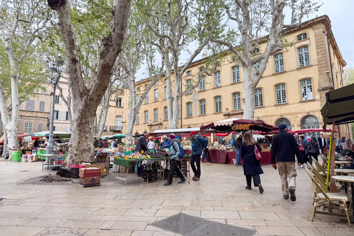 city square in Aix en Provence, France