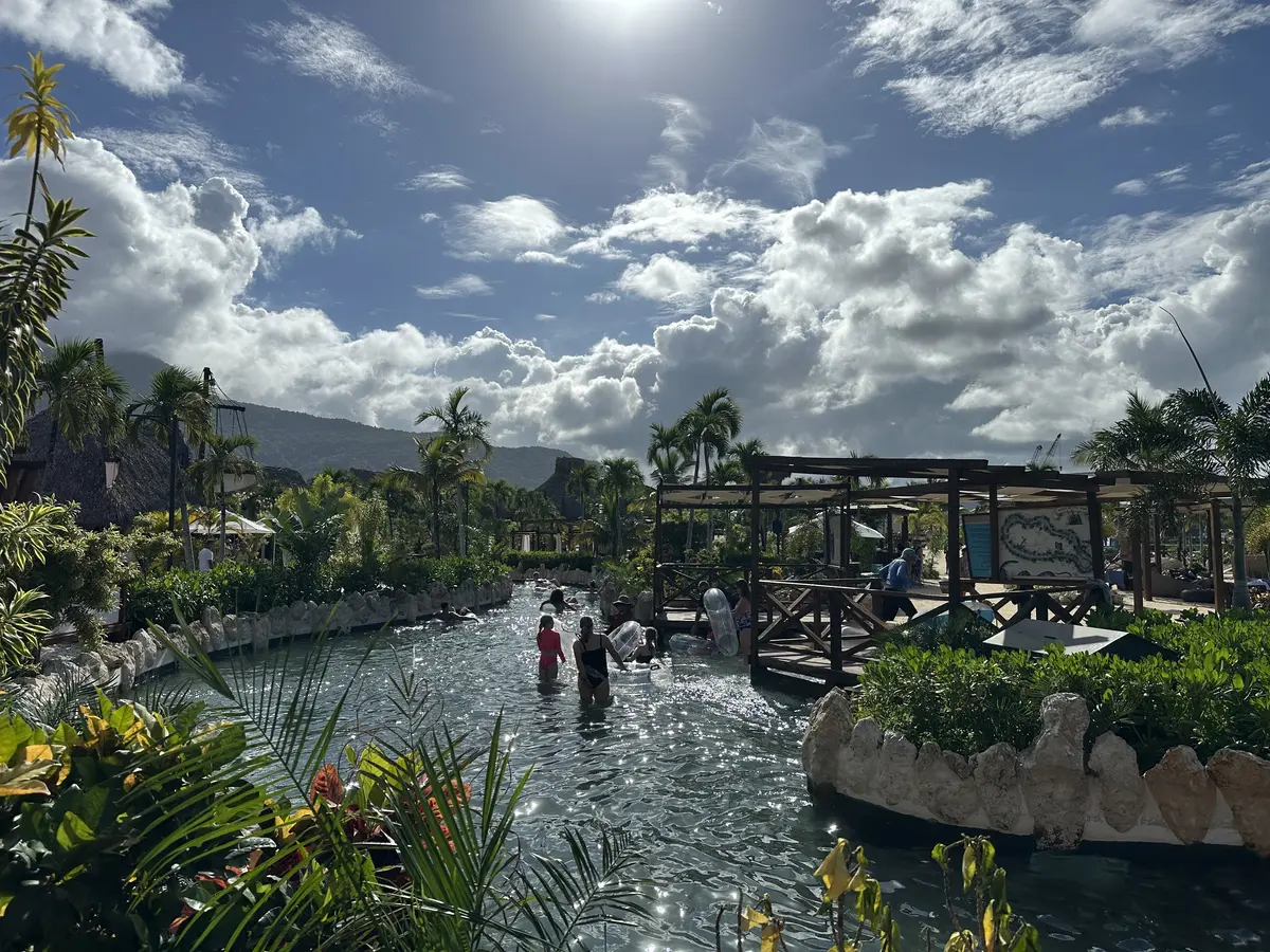 Lazy river at Taino Bay
