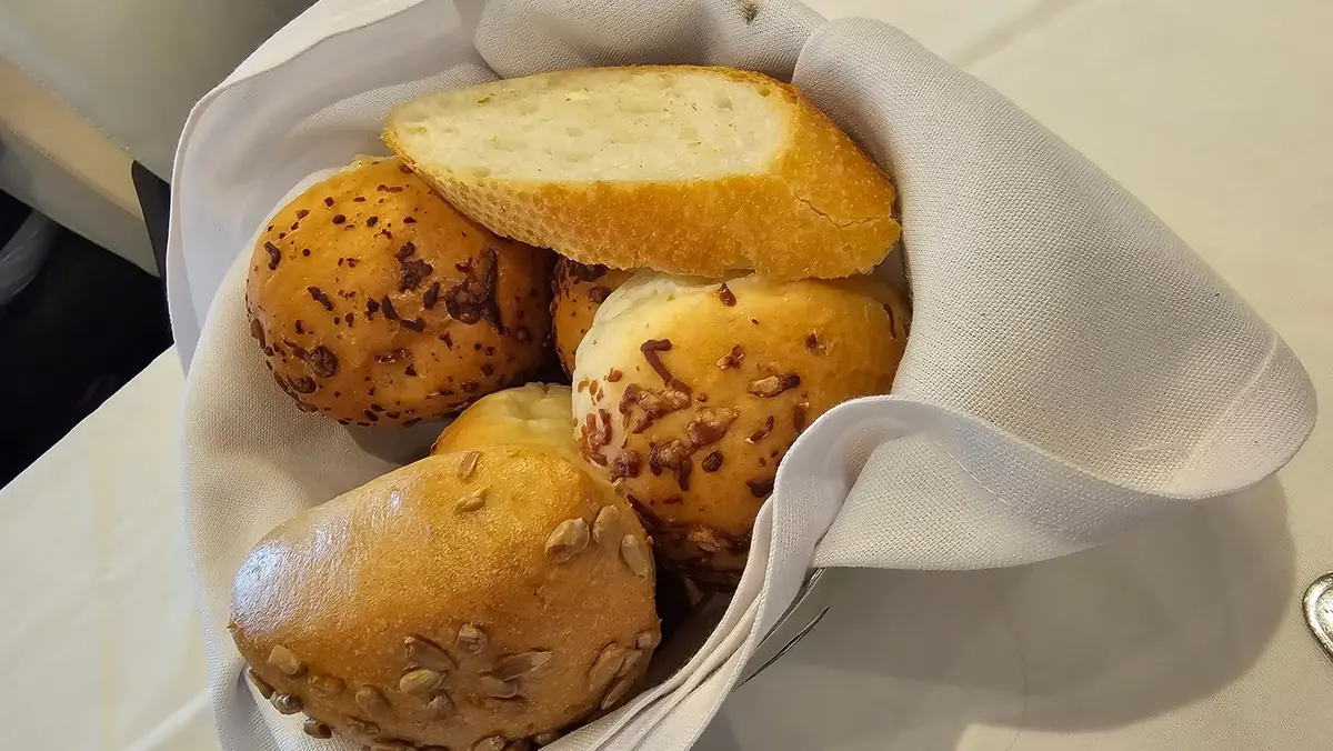 Bread rolls
