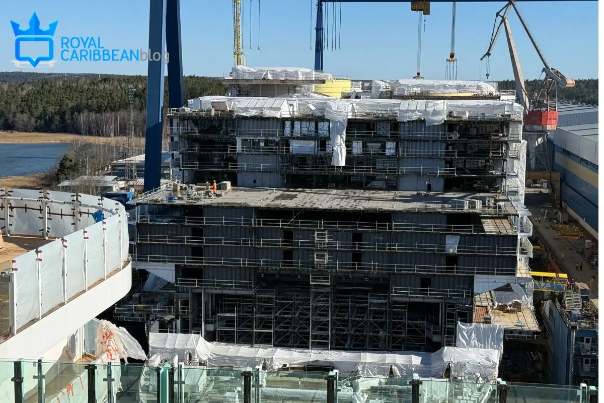 Hero of the Seas construction Hero of the Seas construction