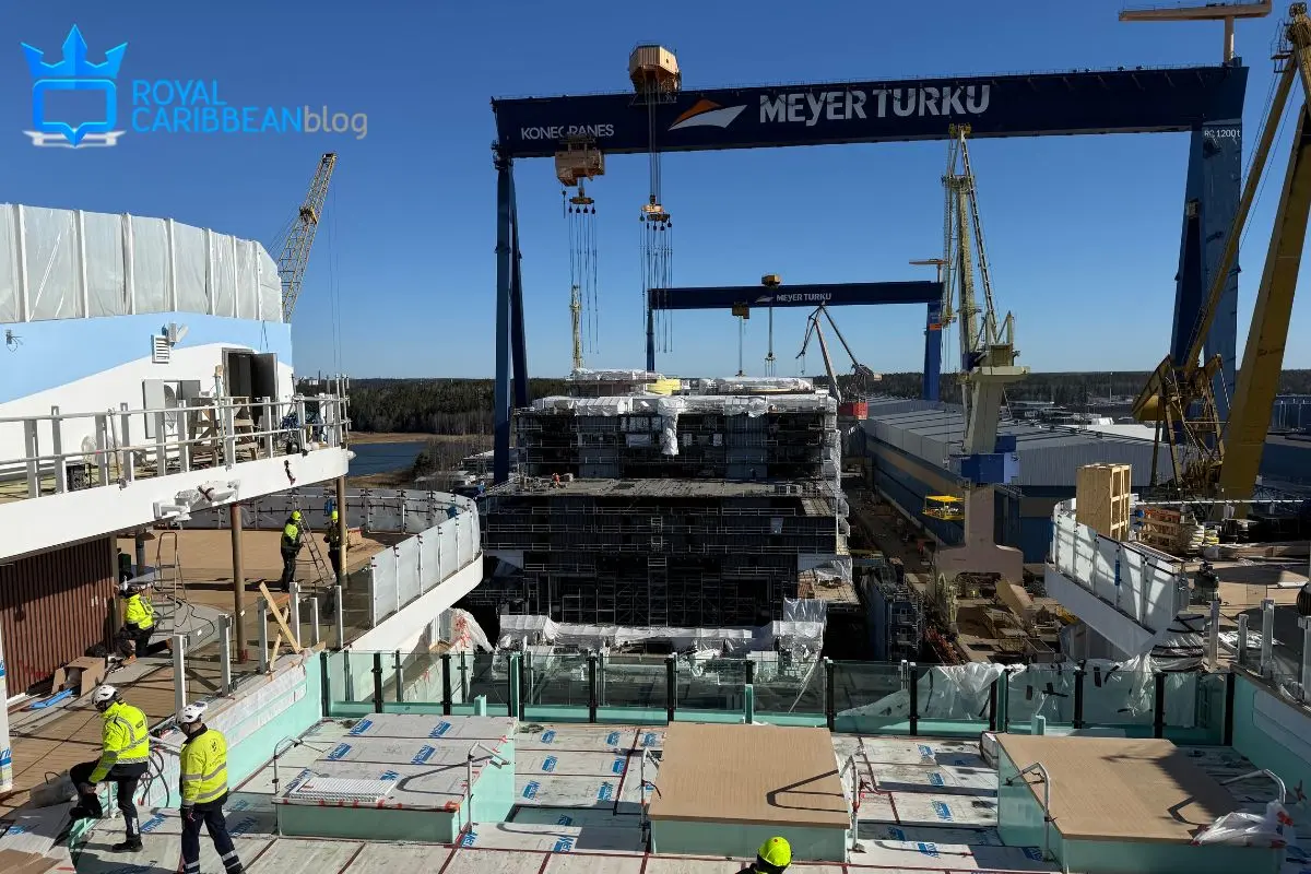 Hero of the Seas construction Hero of the Seas construction