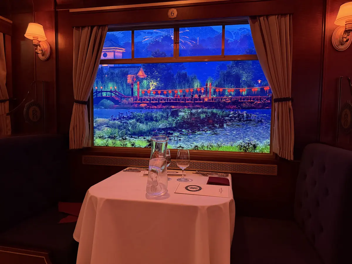 Table and window on Royal Railway Legend Station