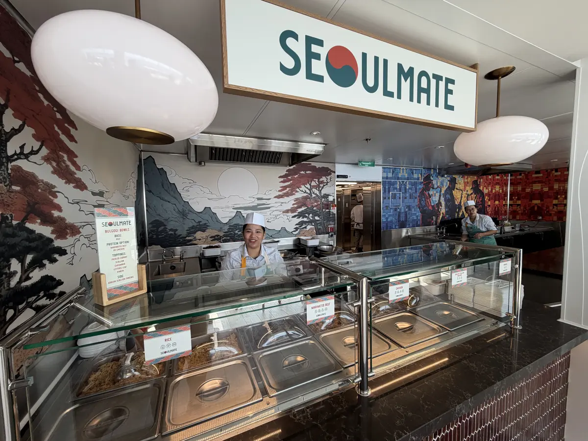 Seoulmate stand