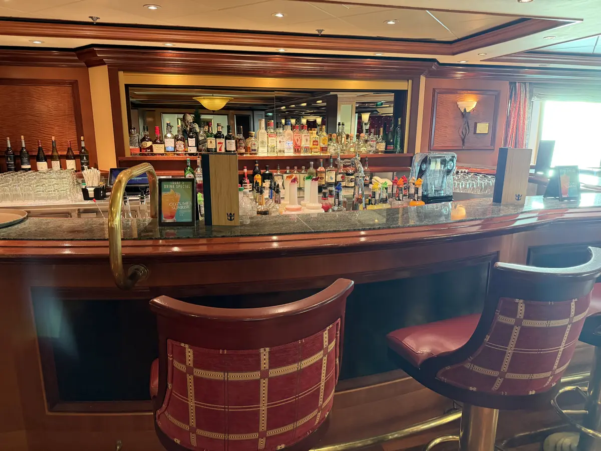 Colony Club bar