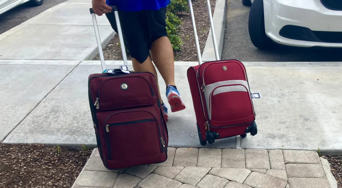 luggage-wonder-boarding