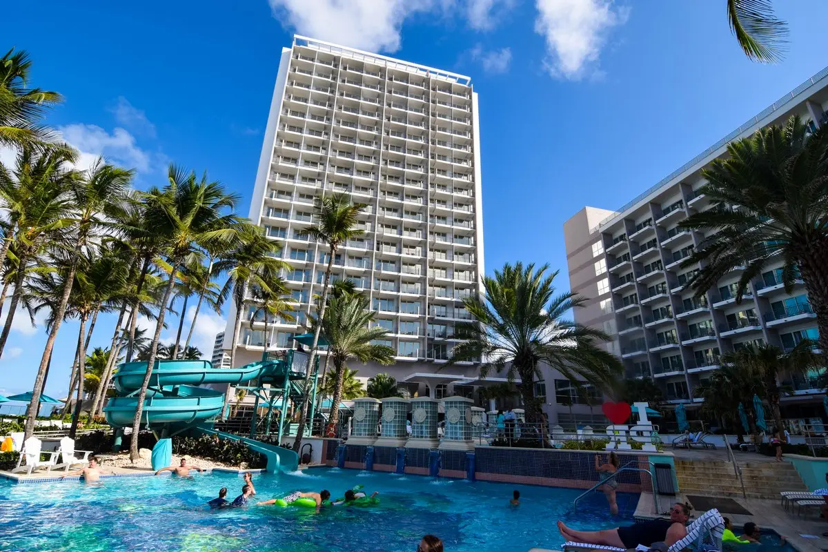 San Juan hotel day pass