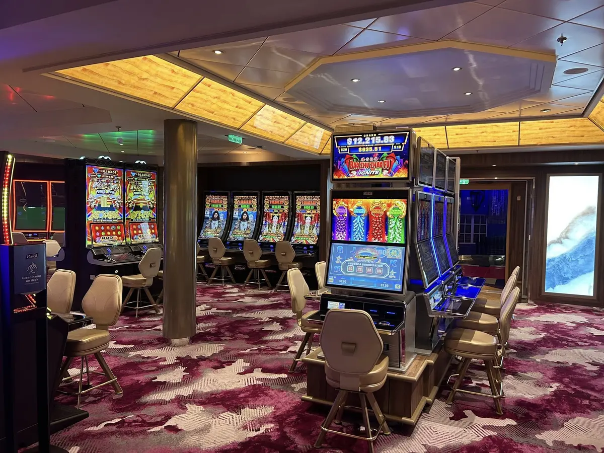 Casino slot machines